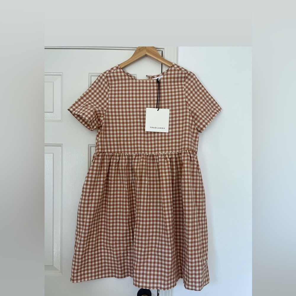 Listing for Chels